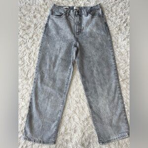 Universal Thread High Waisted Vintage Straight Jean Size 12